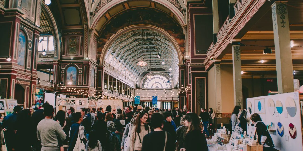 What should I do at a wedding expo?