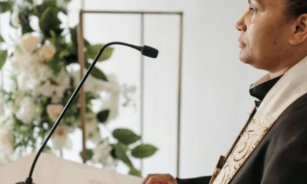 How to Become a Celebrant in Australia: Your Complete Guide
