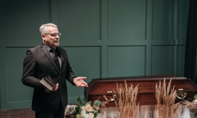 Beyond Weddings: How Funeral Celebrant Training Opens Doors to a Broader Career